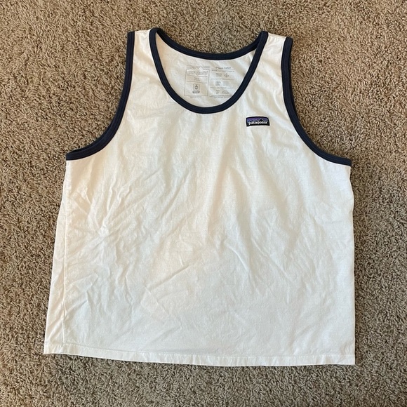 Patagonia Women's P-6 Label Organic Tank White with Navy Trim sz XL relaxed - Picture 10 of 10